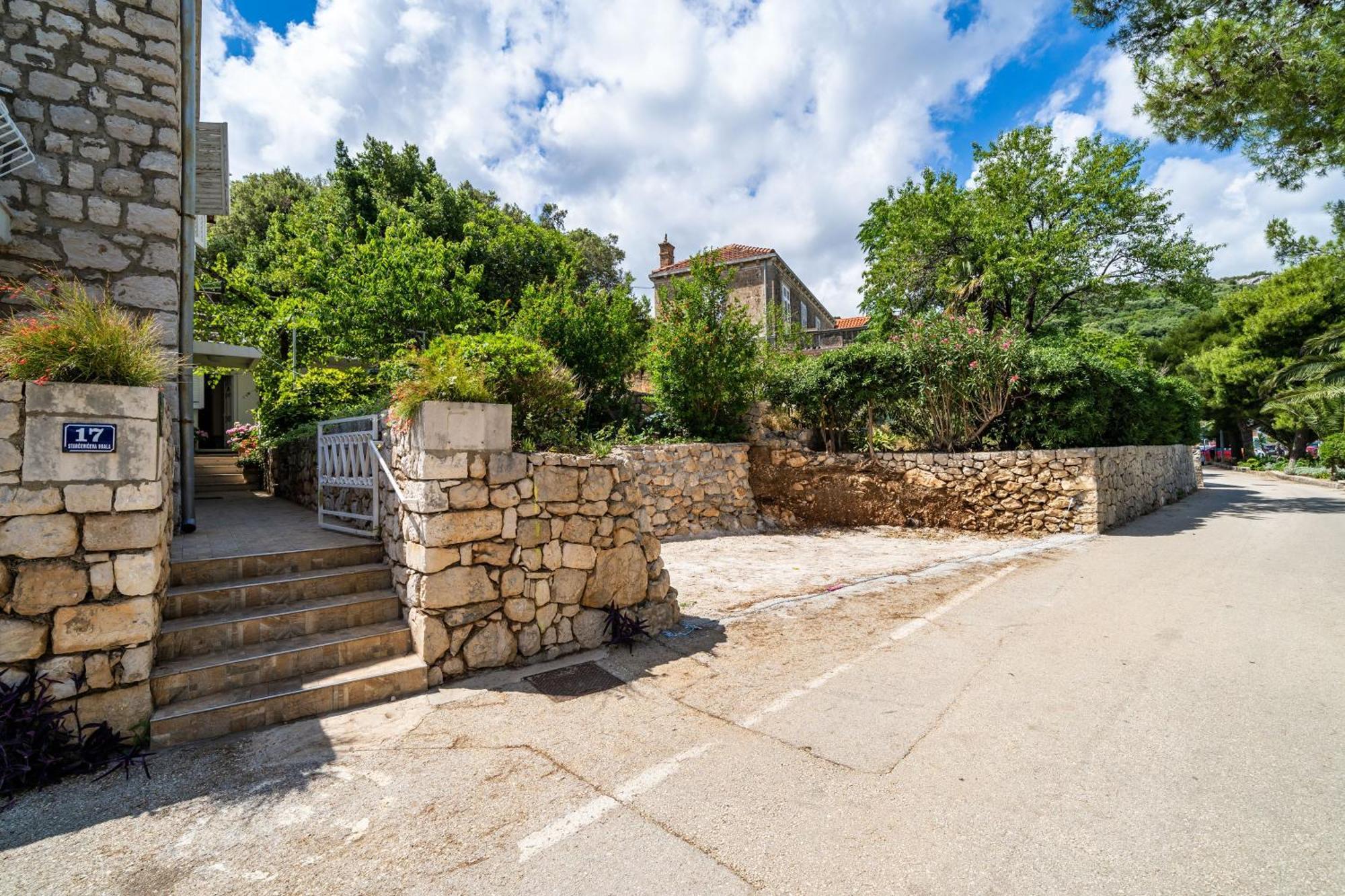Zarac Apartment